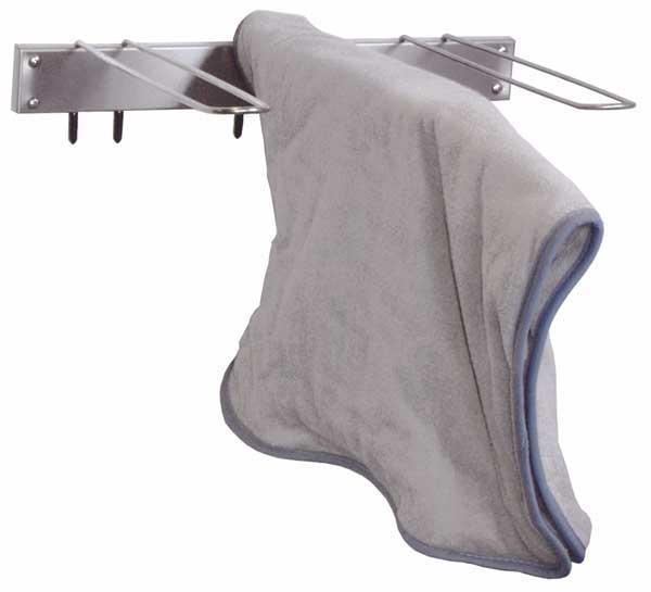 Wall-mounted drying rack for hot pack covers