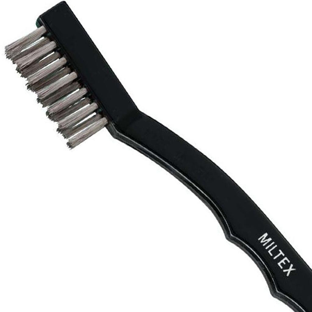 [115-666] Brosses à instruments en nylon