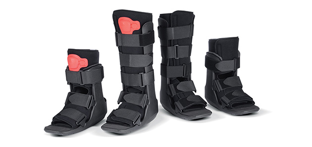 MiniTrax pediatric walking boot